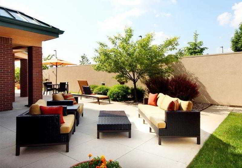 Hotel Courtyard Chicago Bloomingdale Exterior foto